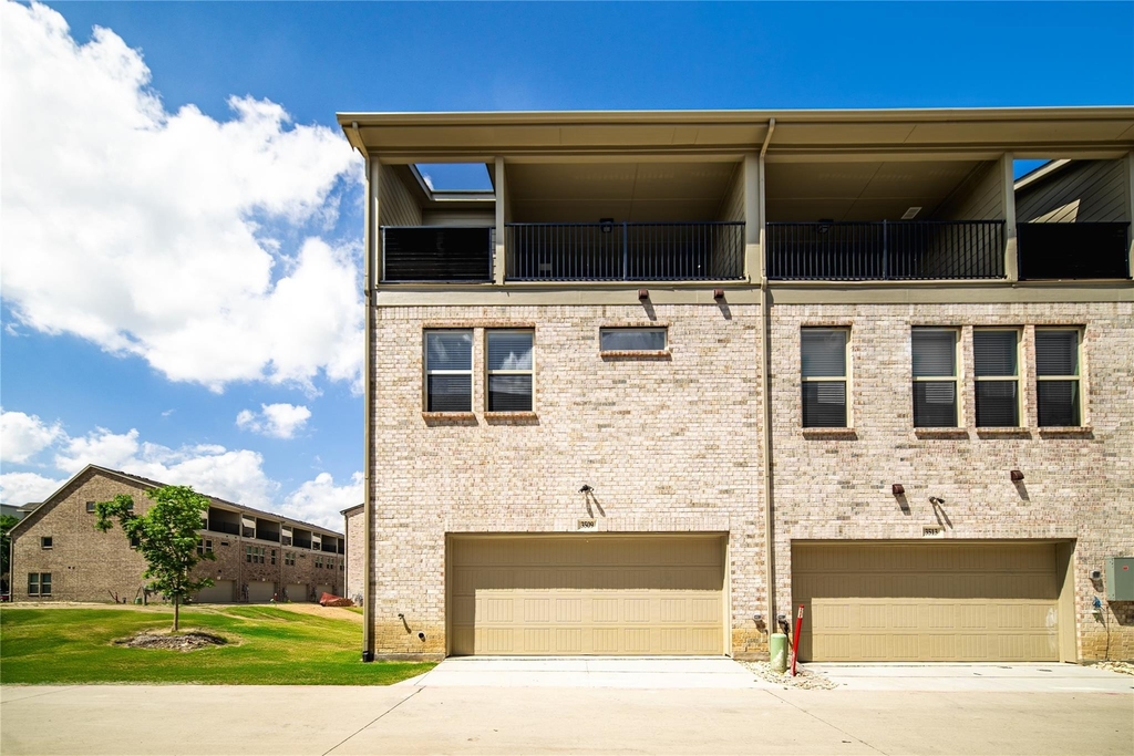 3509 Treasure Drive - Photo 4