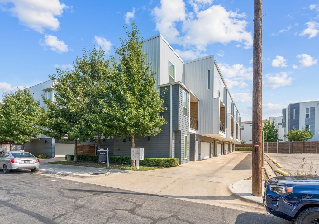3812 San Jacinto Street - Photo 3
