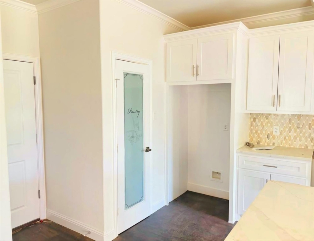 2033 S Edgewood Terrace - Photo 6