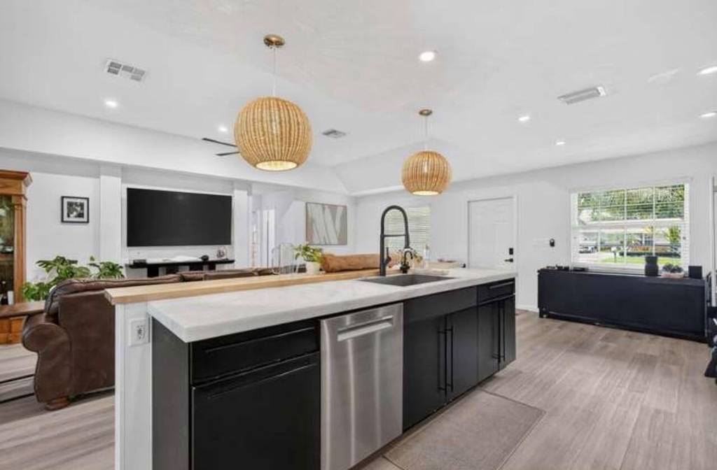 1524 Lance Road - Photo 3