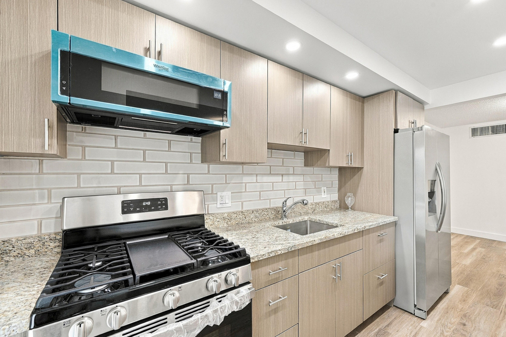 175 Ne 203rd Terrace - Photo 9