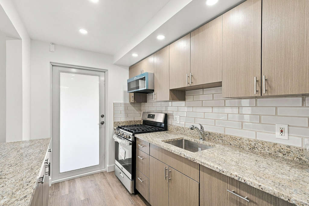 175 Ne 203rd Terrace - Photo 8