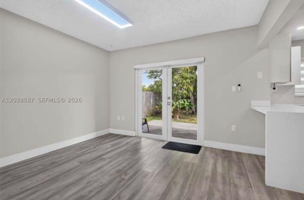 5637 Sw 36th - Photo 4