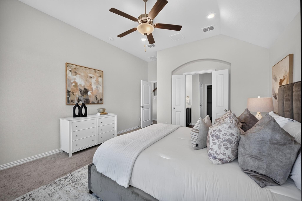 1352 Lake Grove Drive - Photo 21