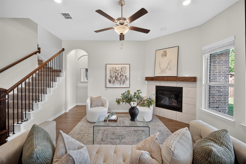 1352 Lake Grove Drive - Photo 18
