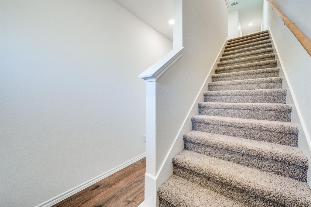 7024 Vining Drive - Photo 12