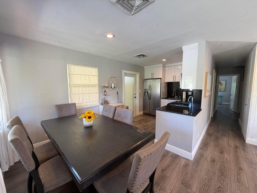 7610 S Olive Avenue - Photo 13