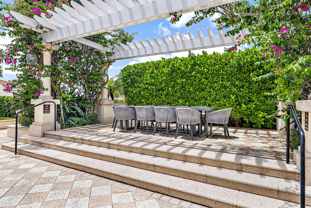 701 S Olive Avenue - Photo 16