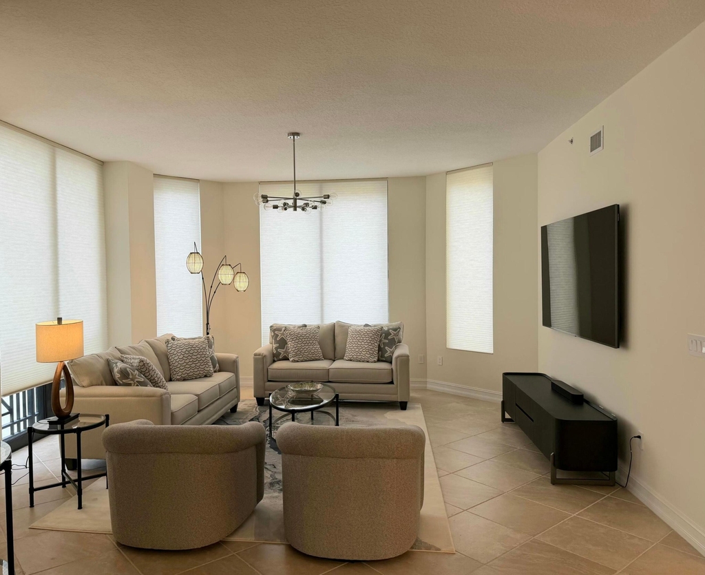 701 S Olive Avenue - Photo 17