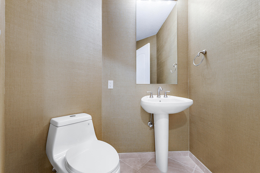 701 S Olive Avenue - Photo 6