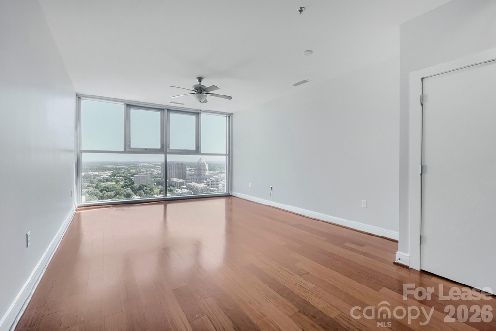 333 W Trade Street W - Photo 13