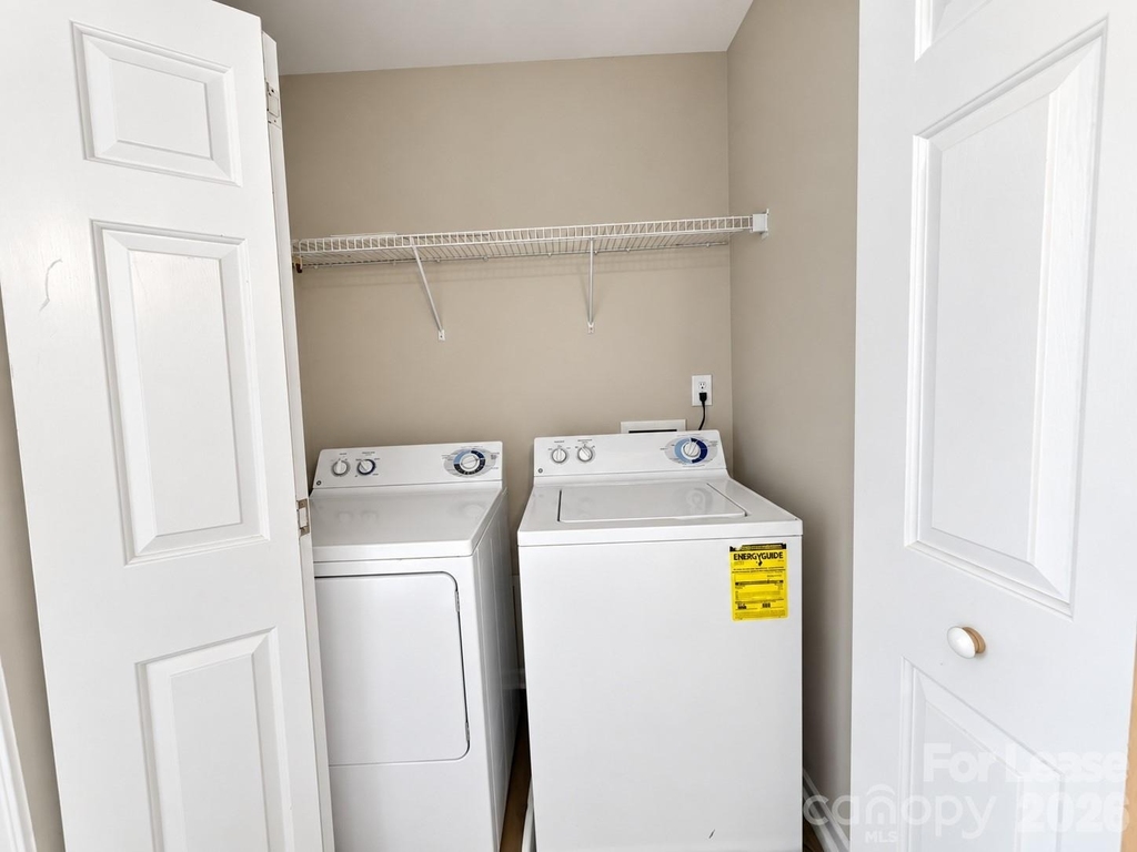 2005 Cambridge Beltway Drive - Photo 14