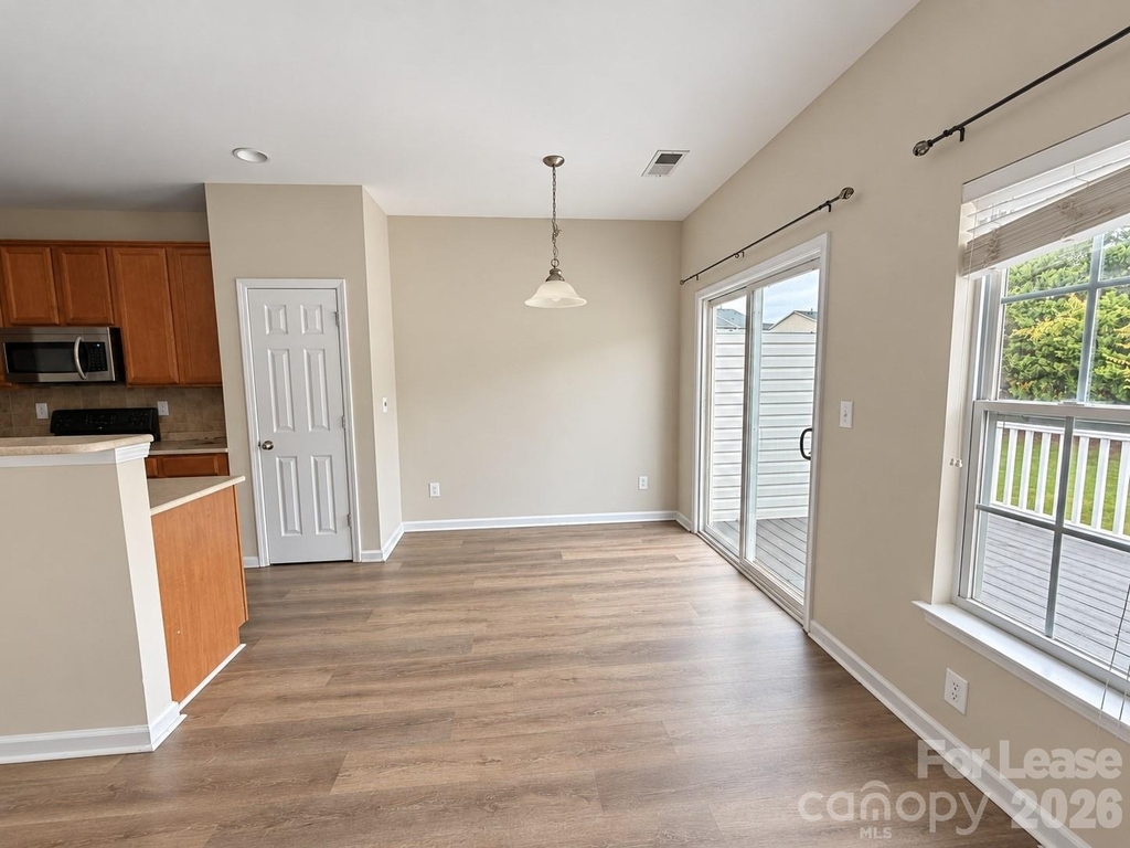 2005 Cambridge Beltway Drive - Photo 4