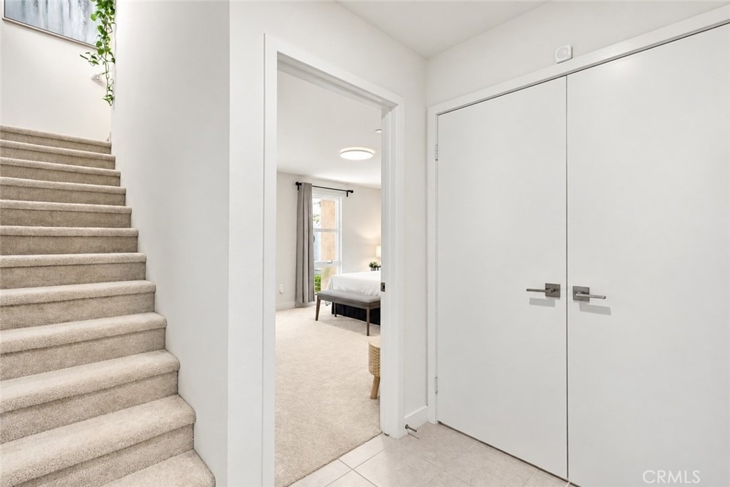 2700 E Chaucer Street - Photo 4