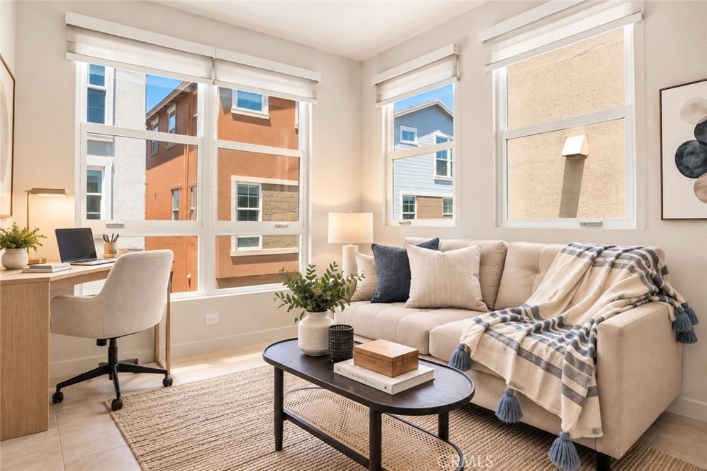 2700 E Chaucer Street - Photo 9