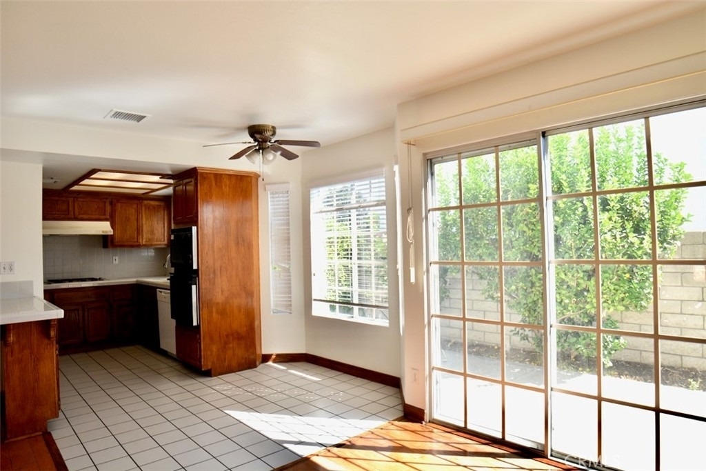 748 W Naomi Avenue - Photo 4