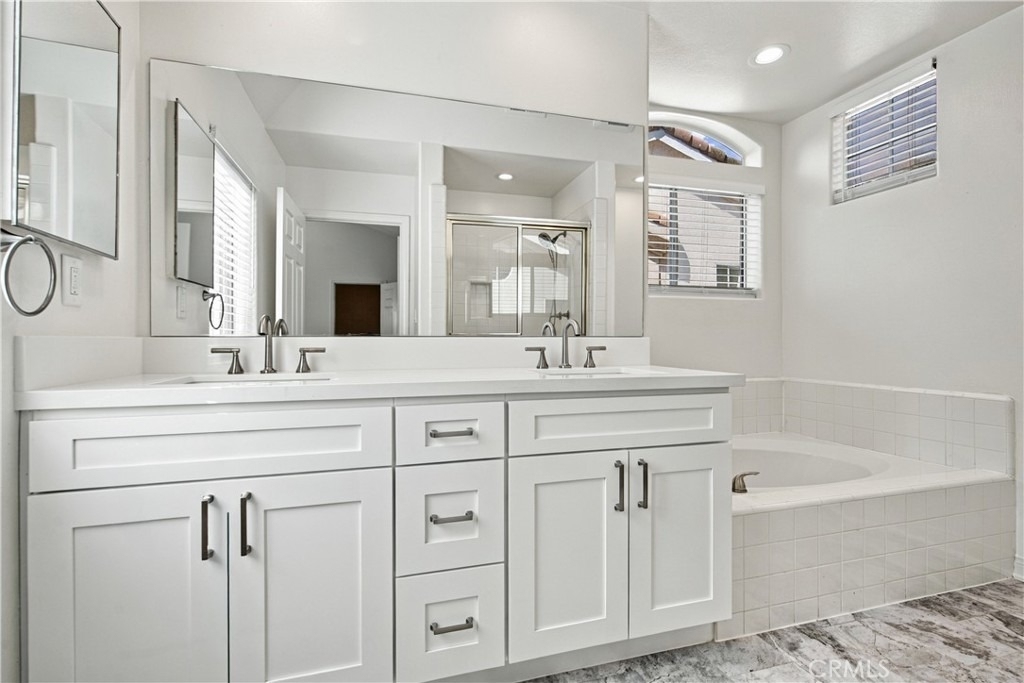 10002 Reseda Boulevard - Photo 23