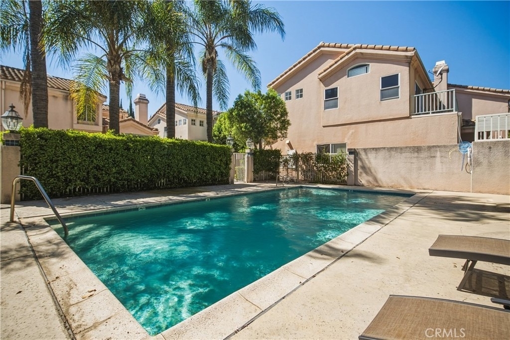 10002 Reseda Boulevard - Photo 43