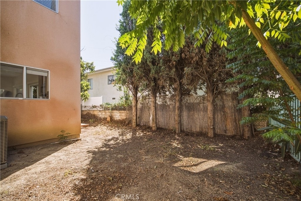 10002 Reseda Boulevard - Photo 33