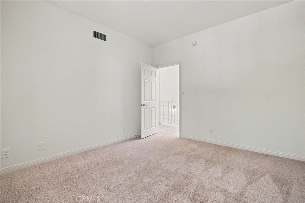 10002 Reseda Boulevard - Photo 26