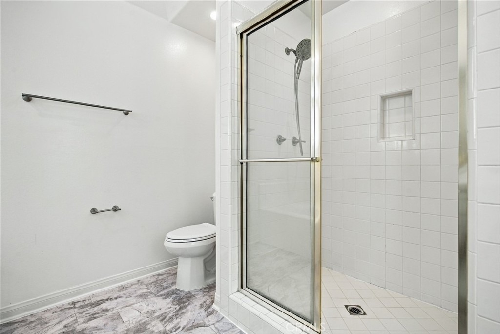 10002 Reseda Boulevard - Photo 30