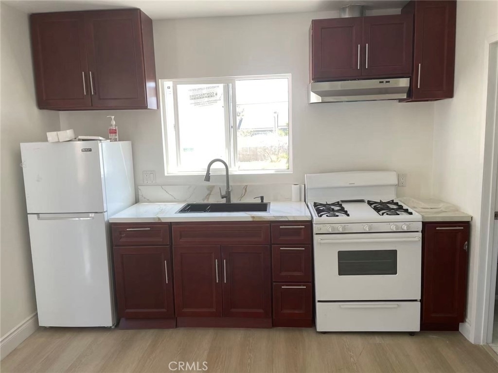 672 E 115th - Photo 0