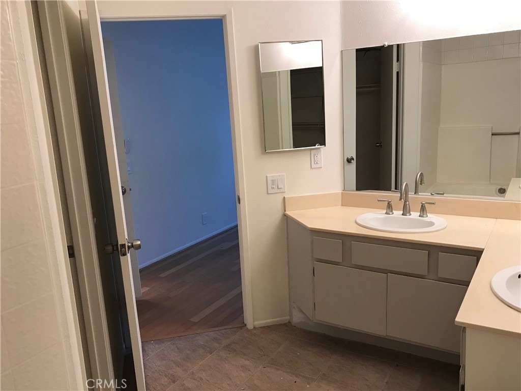 1175 Tivoli Lane - Photo 19