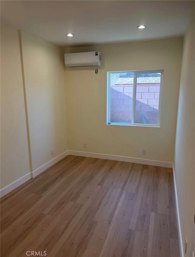 7635 Teesdale Avenue - Photo 4