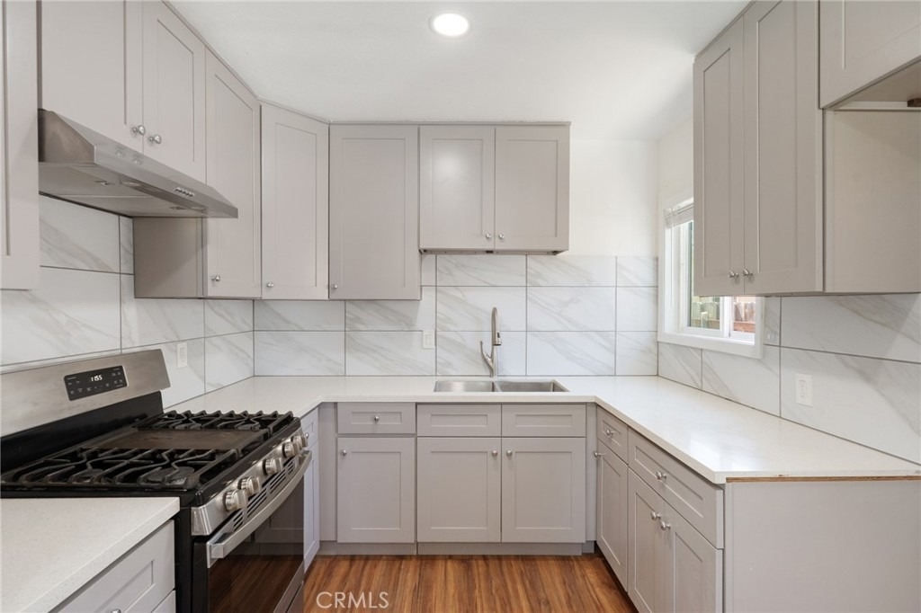 16903 Freeman Avenue - Photo 10