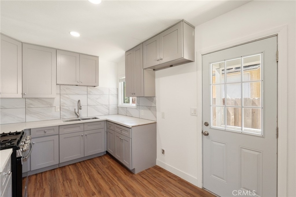 16903 Freeman Avenue - Photo 9