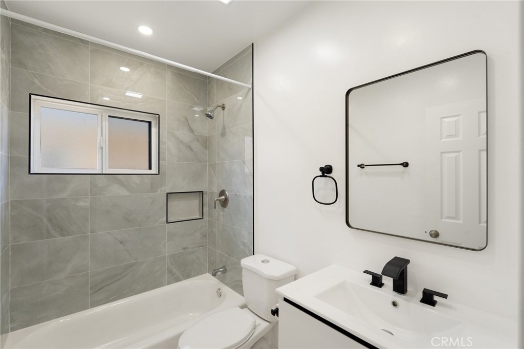 16903 Freeman Avenue - Photo 11