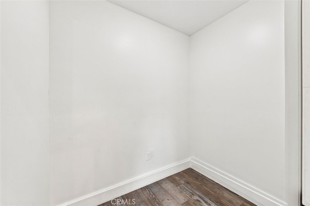 22207 Denker Avenue - Photo 36