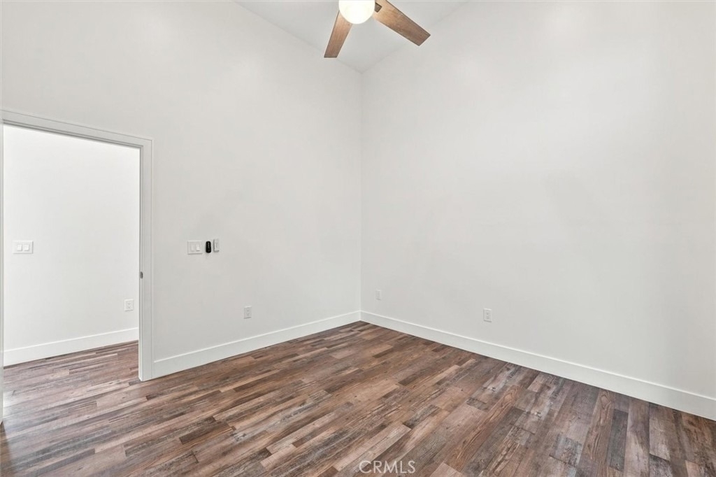 22207 Denker Avenue - Photo 19