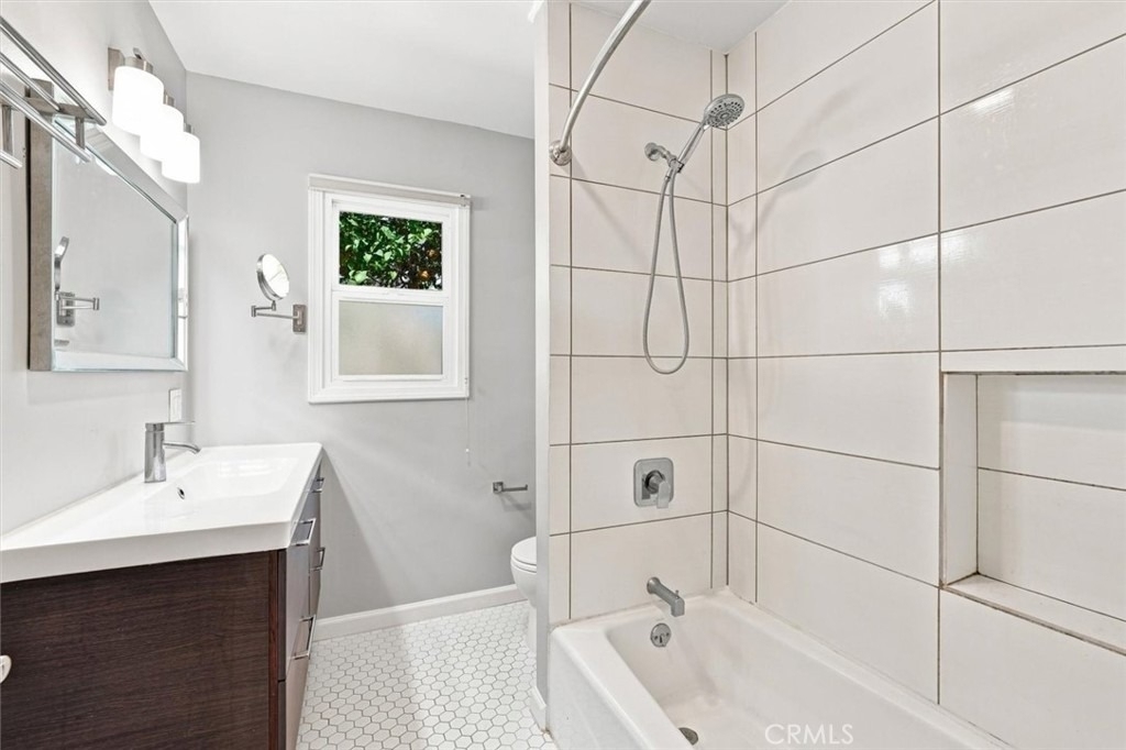 22207 Denker Avenue - Photo 25