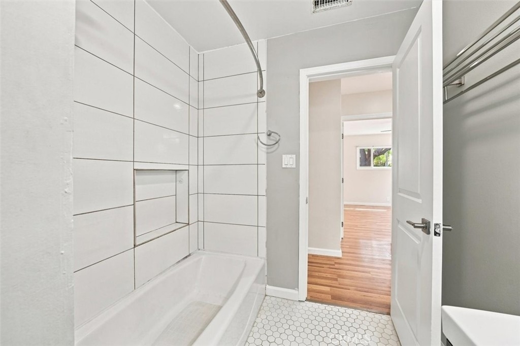 22209 Denker Avenue - Photo 49