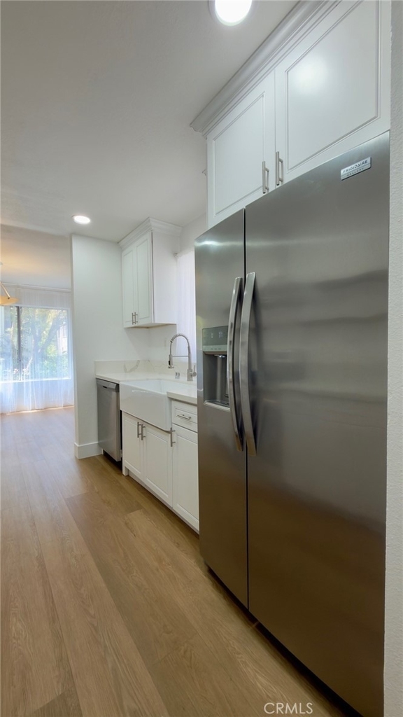 839 Hayworth - Photo 2