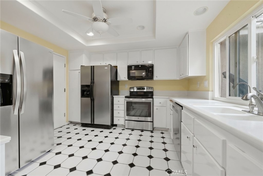 1260 Tiburon Street - Photo 10