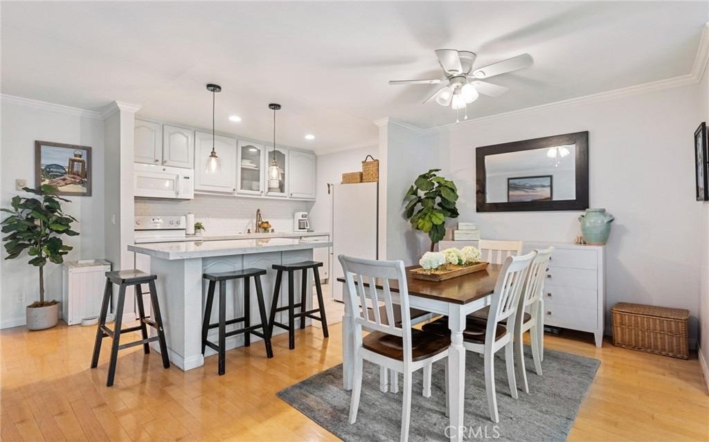 635 S Prospect Avenue - Photo 0