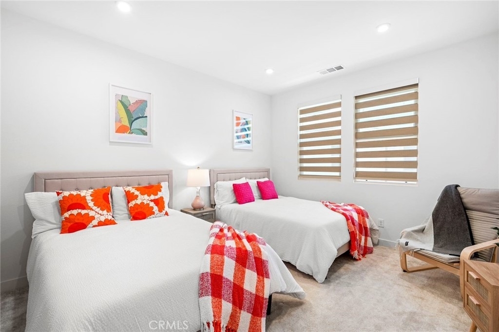 1607 W Bushell St - Photo 8
