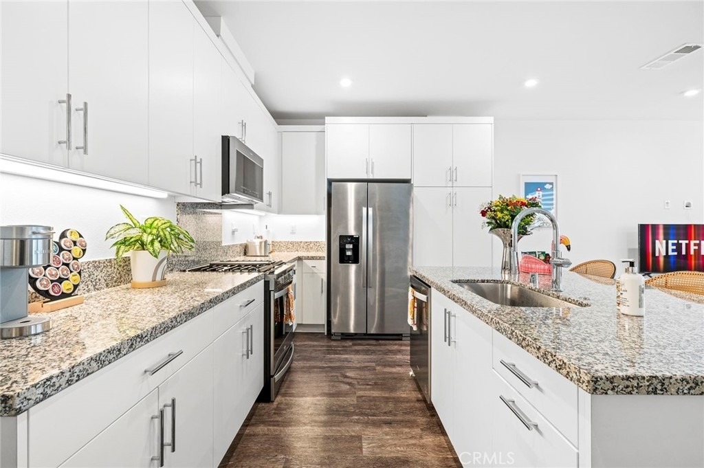 1607 W Bushell St - Photo 23