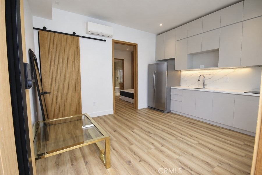 9984 Petunia Avenue - Photo 6