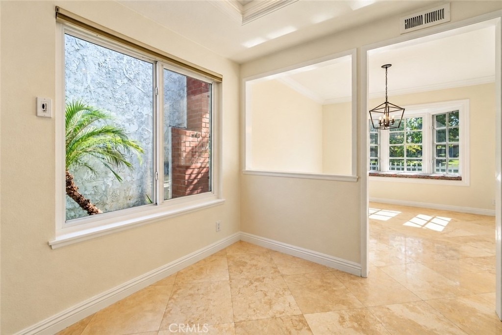 24298 Toledo - Photo 10