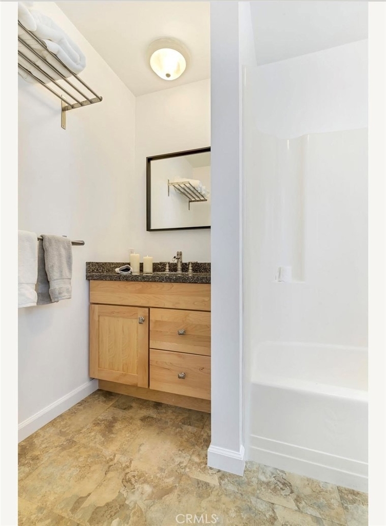 117 1/2 Amethyst Ave - Photo 5
