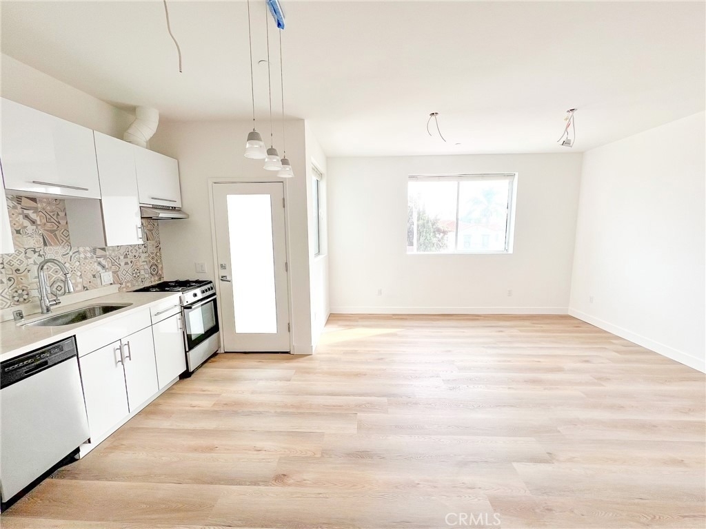 1183 Crenshaw Boulevard - Photo 4