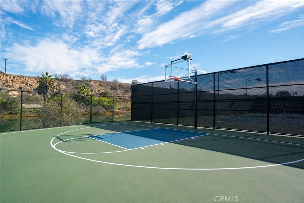 412 Colton Street - Photo 45