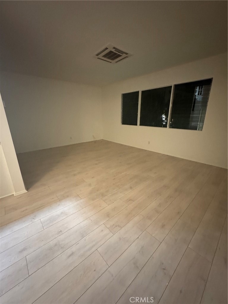 1435 N Fairfax - Photo 2