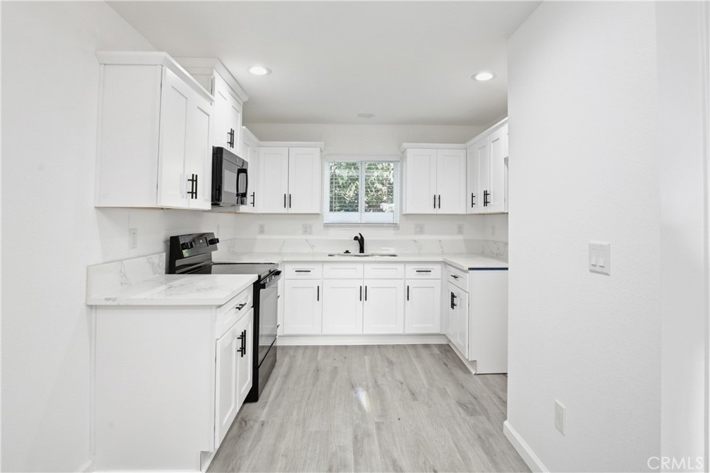 4521 Emerson Street - Photo 2