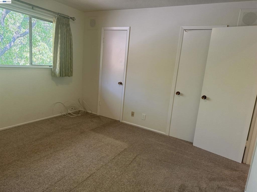 752 University Ave - Photo 14