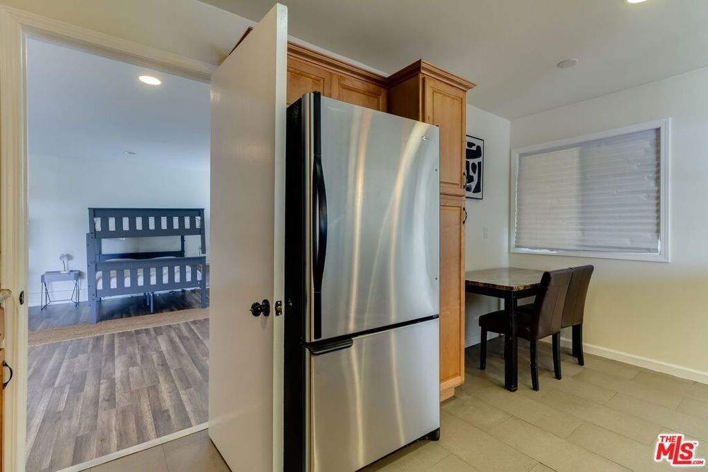 11257 Collett Avenue - Photo 18