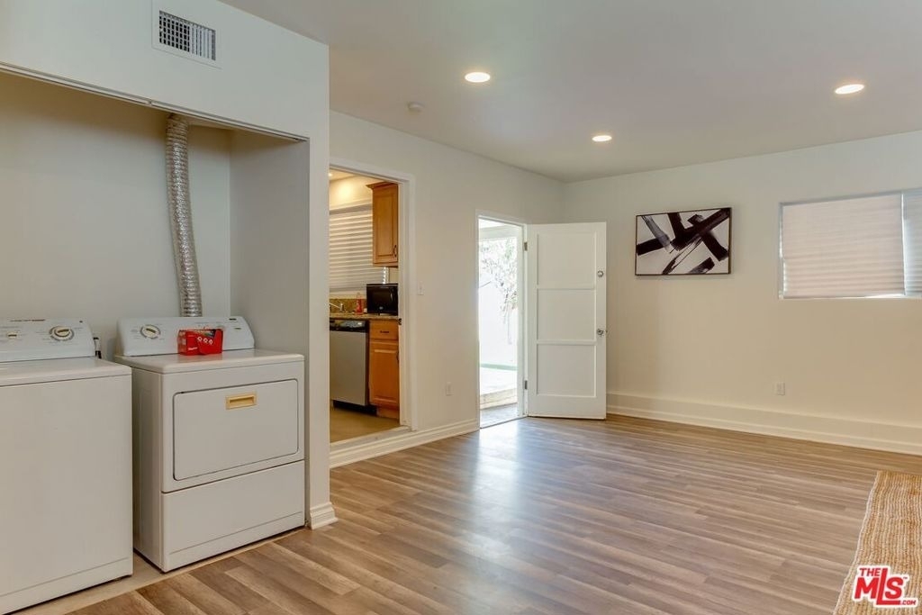 11257 Collett Avenue - Photo 20